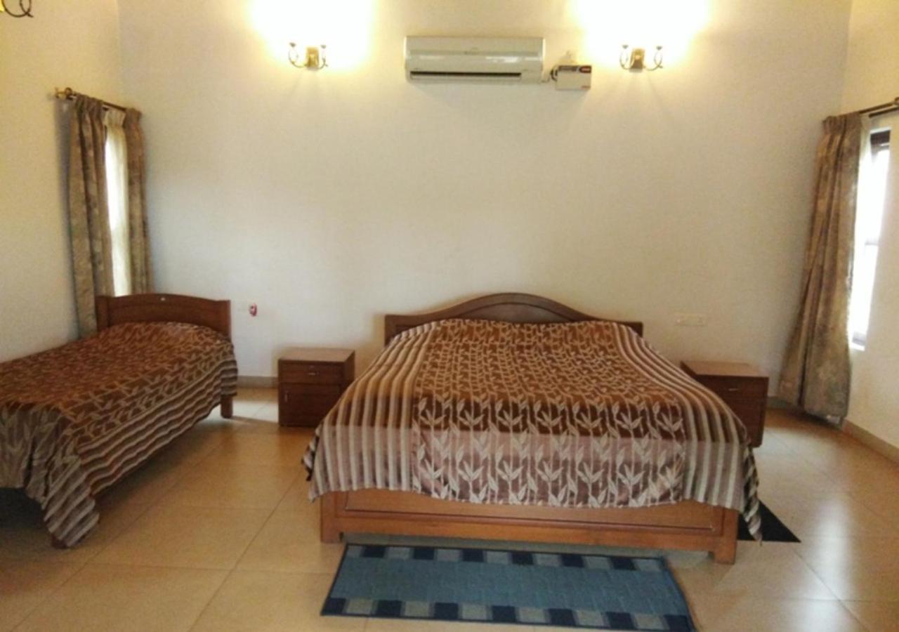בלארי Hampi Heritage & Wilderness Resort-Jungle Lodges מראה חיצוני תמונה